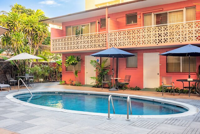 ロイヤル グローブ ワイキキ