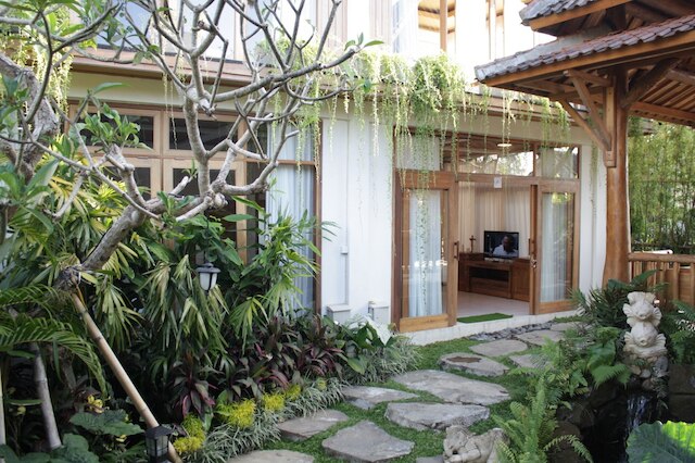 グラハ サンダット ヴィラズ バイ ジェニュインホスト