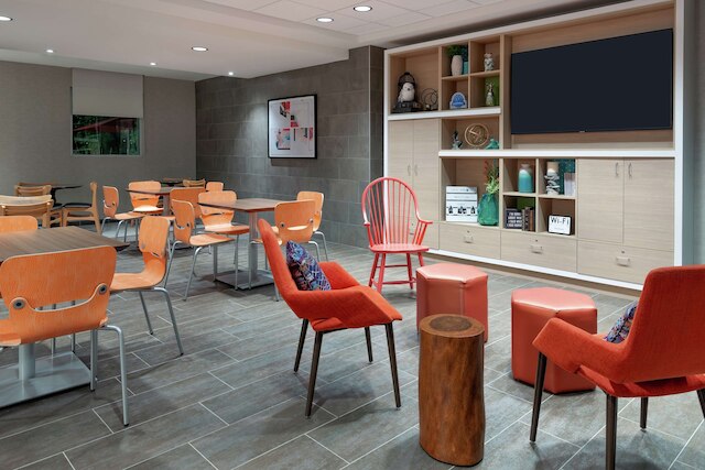 ホーム 2 スイーツ バイ ヒルトン オーランド ニア ユニバーサル