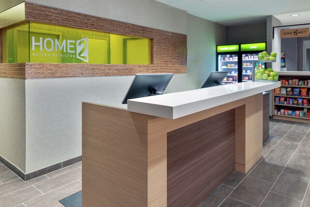 ホーム 2 スイーツ バイ ヒルトン オーランド ニア ユニバーサル