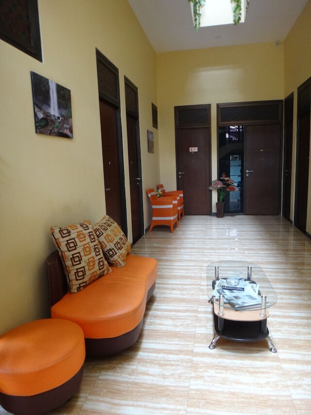 フロント ワン イン マラン