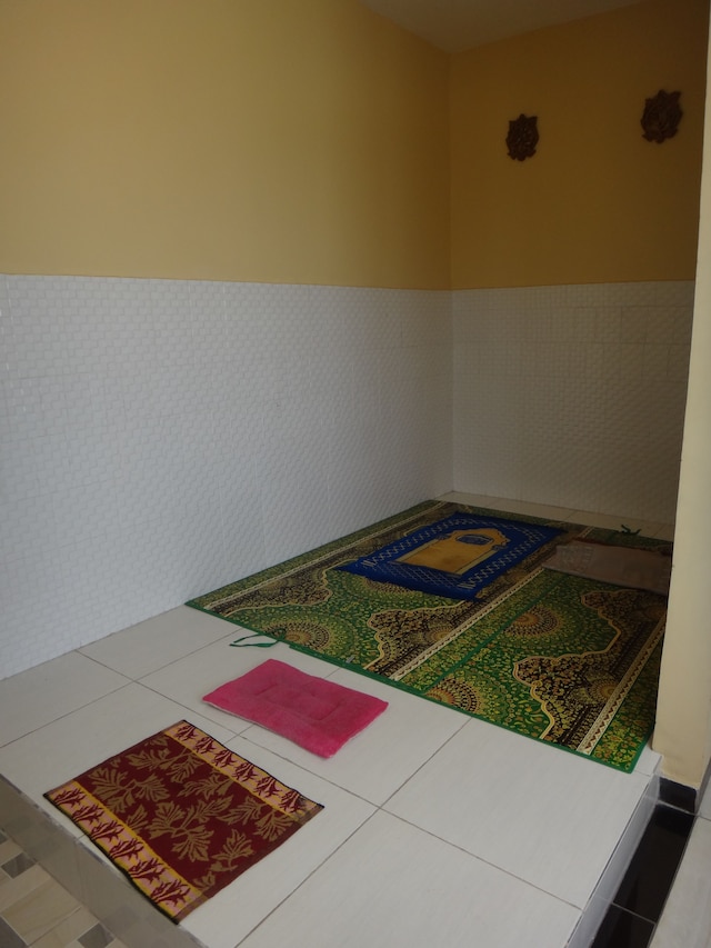 フロント ワン イン マラン