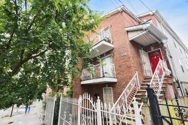 ラコパノス モダン ステイ オン ユニオン ストリート