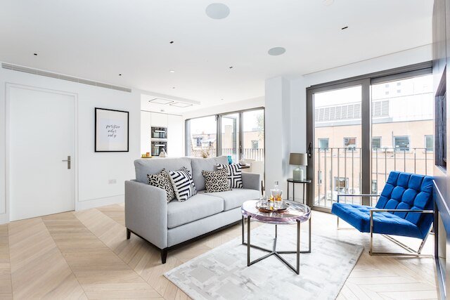 グージ ストリート IV