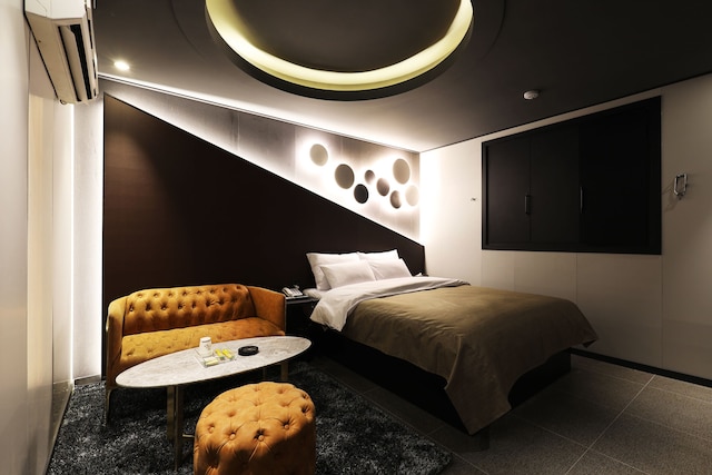 レインボー ホテル