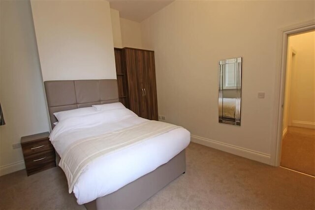 ザ キャッスル コレクション - 42 キャッスル ストリート