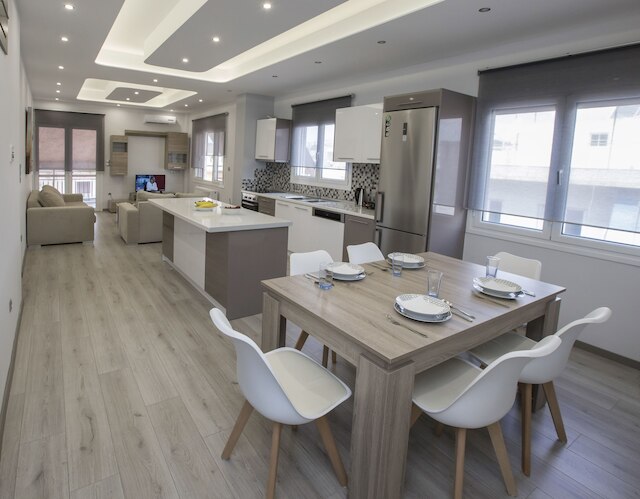 アクロポリス ジェム、GHH