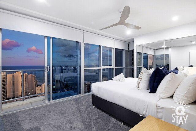 シェブロン ルネッサンス - Q ステイ