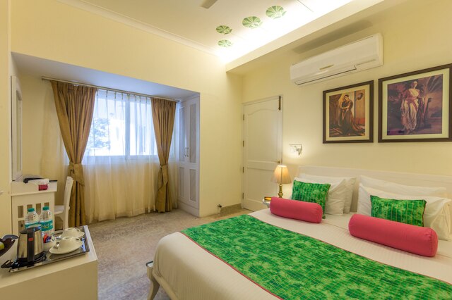 コロネルズ リトリート 2