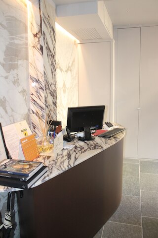 ドナティ ラグジュアリー タワー スイーツ