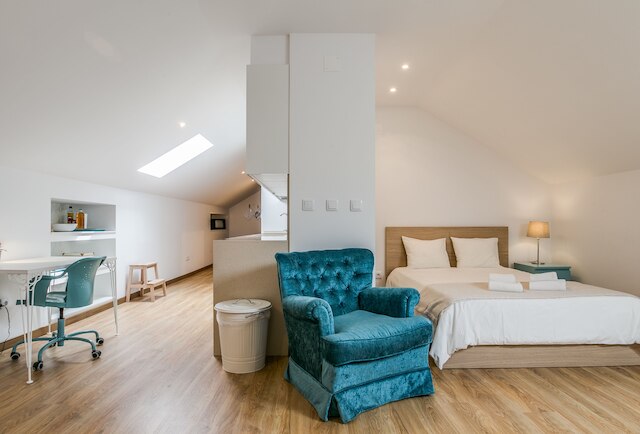 ホーム アウト ルームズ & アパートメンツ