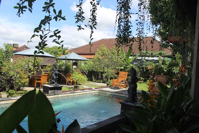 パンドック アユ ホームステイ