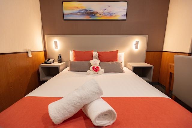 イズ ホテル シドニー QVB