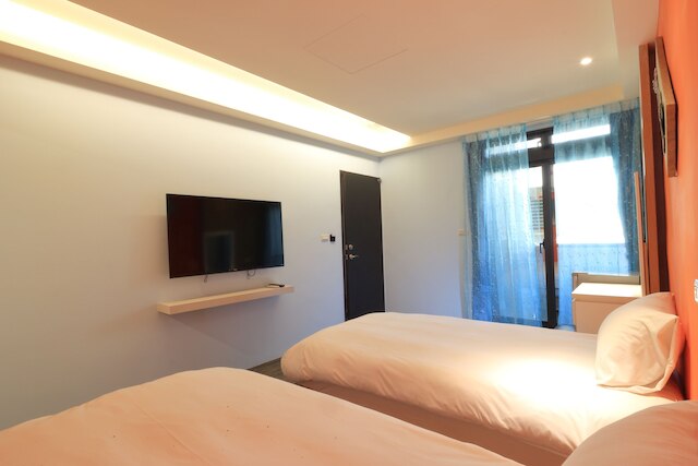 アミル トレイン ステーション アンド エレベーター B&B