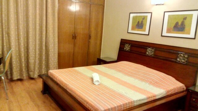 ウッドペッカー BNB ハウツ カース