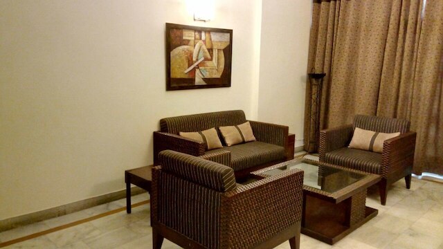 ウッドペッカー BNB ハウツ カース