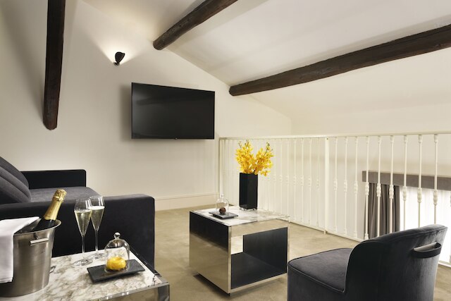 ザ ファースト ドルチェ - プリファード ホテルズ & リゾーツ