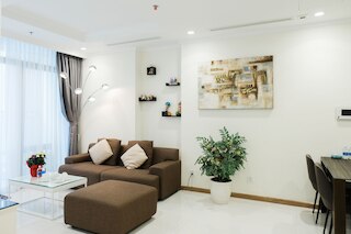 ジャック ハイ ビンホーム アパートメント