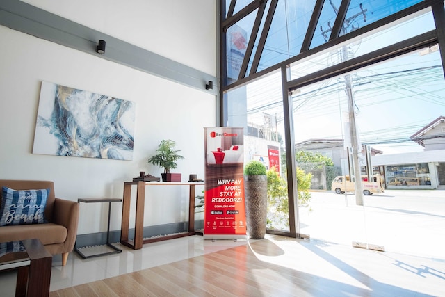 レッドドアーズ プラス アット AS フォルトゥナ セブ