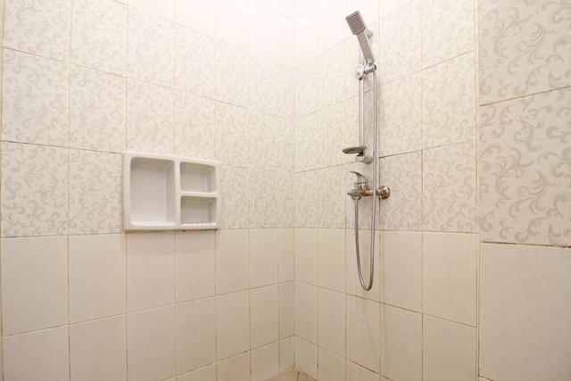 レッドドアーズ ニア ハルトノ モール3