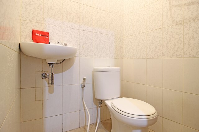 レッドドアーズ ニア ハルトノ モール3