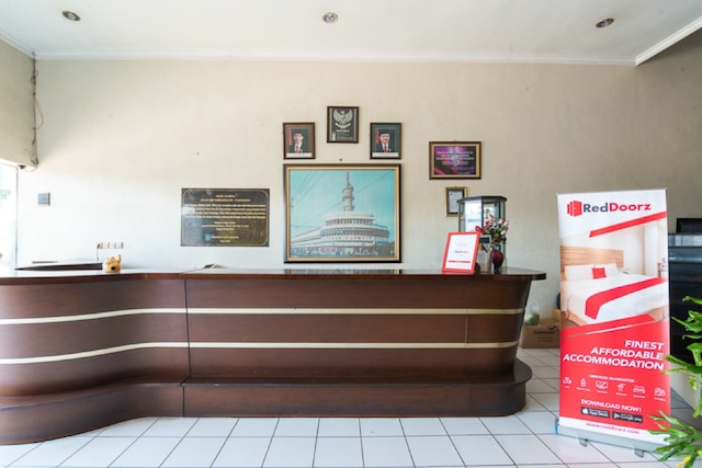 レッドドアーズ アット ウリップ スモハルジョ