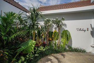 ヴィラ レイ ダブルシックス バイ ベストディールズ アジア ホスピタリティ