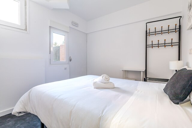 AYZ ウリセス - オートチェックインプロパティ