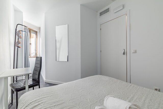 AYZ ウリセス - オートチェックインプロパティ