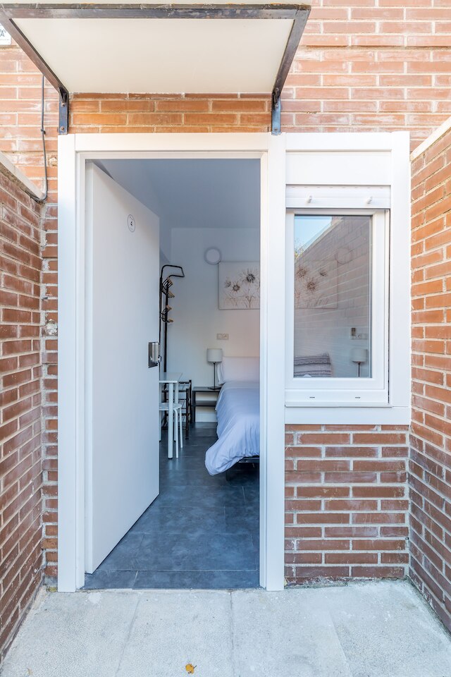 AYZ ウリセス - オートチェックインプロパティ