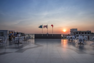 アディ ホテル チェナン