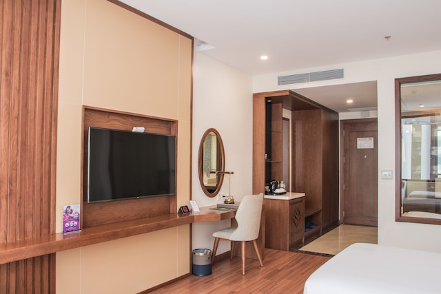 ロザミア ダナン ホテル