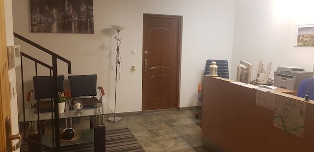 ロイヤル シティアパートメンツ スタロヴィシルナ 36