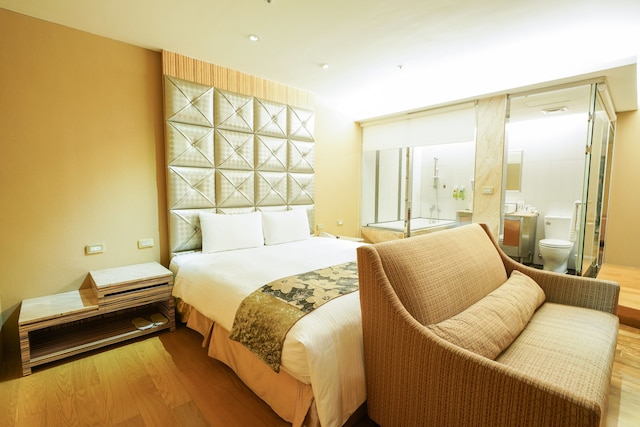 ヨウアイ ジン シャン ホテル (友愛京賞国際大飯店)