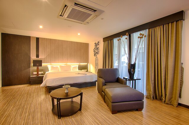 ロット 33 ブティック ホテル