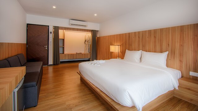 ロット 33 ブティック ホテル