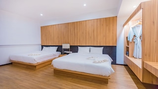 ロット 33 ブティック ホテル