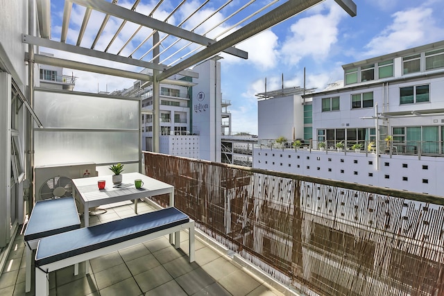 デラックス ウォーターフロント & シティ アパートメント