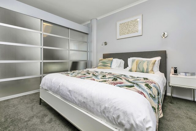 デラックス ウォーターフロント & シティ アパートメント