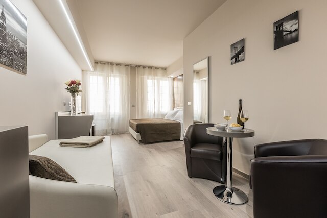 アストリア デラックス ルームズ チェック イン プレッソ ロホテル アストリア ヴィア フラテッリ ロッセリ 14