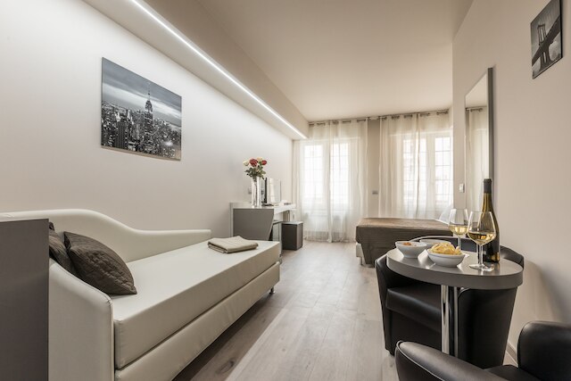 アストリア デラックス ルームズ チェック イン プレッソ ロホテル アストリア ヴィア フラテッリ ロッセリ 14