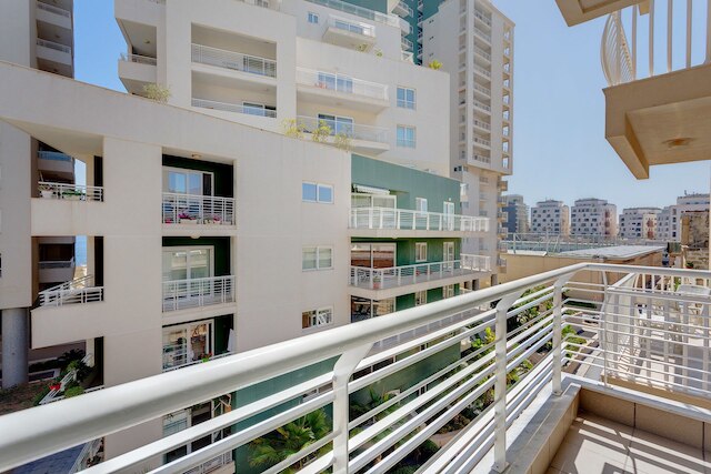 スリマの最高の立地にある居心地の良いアパートメント、ベッドルーム 1 室