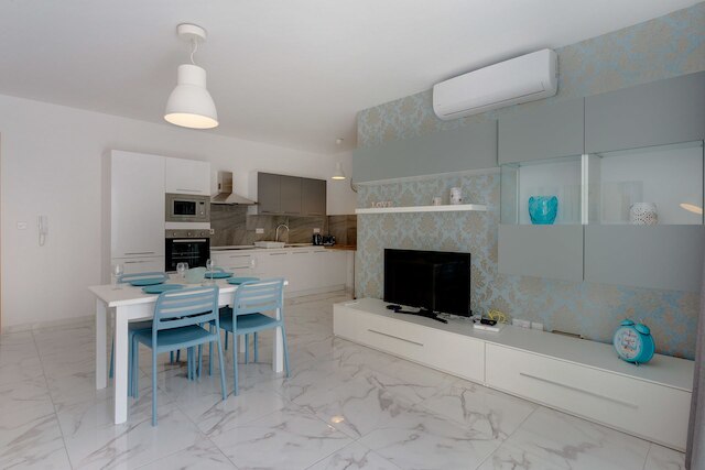 ラグジュアリー 2 ベッドルーム アパートメント バイ ザ シー