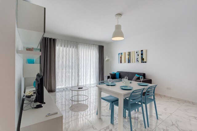 ラグジュアリー 2 ベッドルーム アパートメント バイ ザ シー