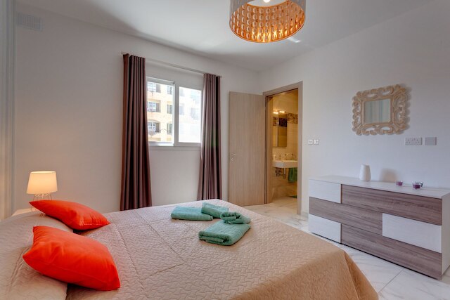 ラグジュアリー 2 ベッドルーム アパートメント バイ ザ シー