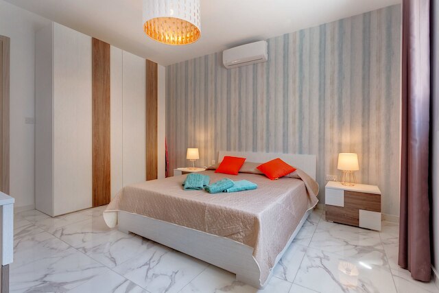 ラグジュアリー 2 ベッドルーム アパートメント バイ ザ シー