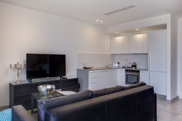 海を望む最高の立地にあるモダンなアパートメント