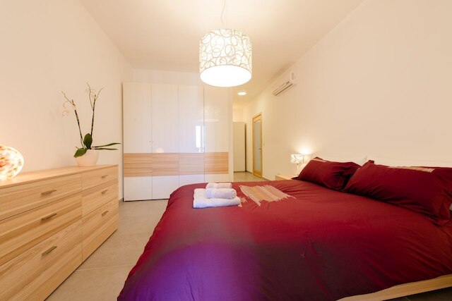 フォート ケンブリッジの海を望むアパート、プールあり