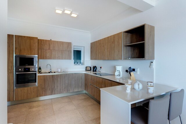 フォート ケンブリッジにある海辺の素晴らしいアパートメント、プールあり