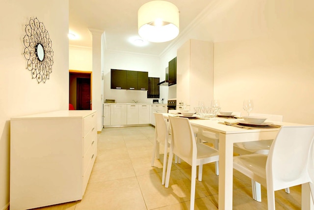 豪華なアパートメント、プールあり